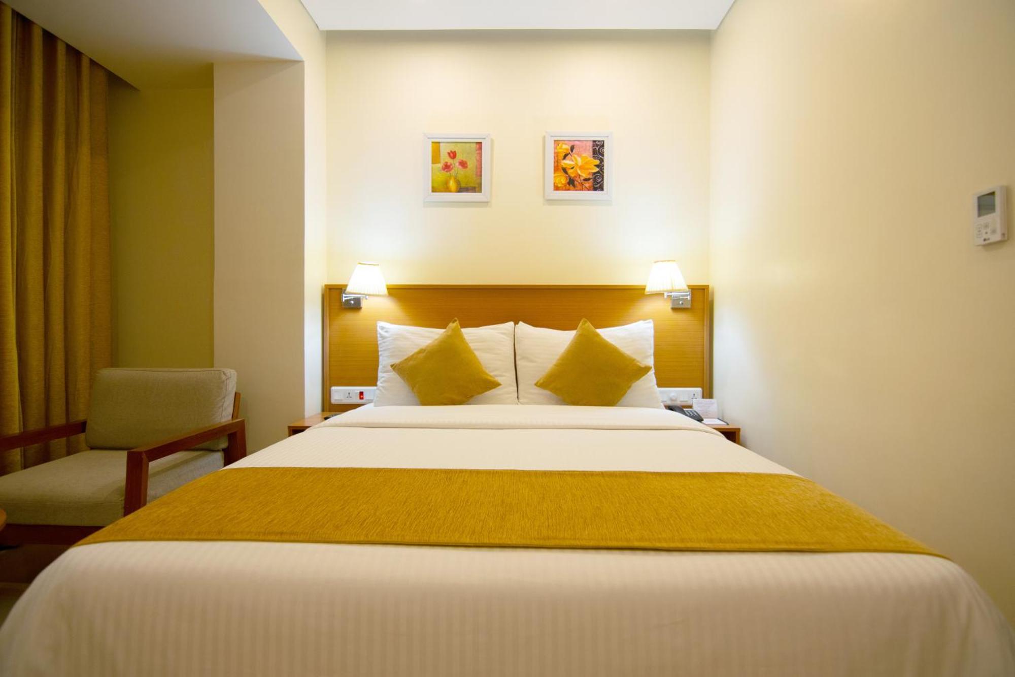 Classic Grande,A Member Of Radisson Imphal Exterior foto